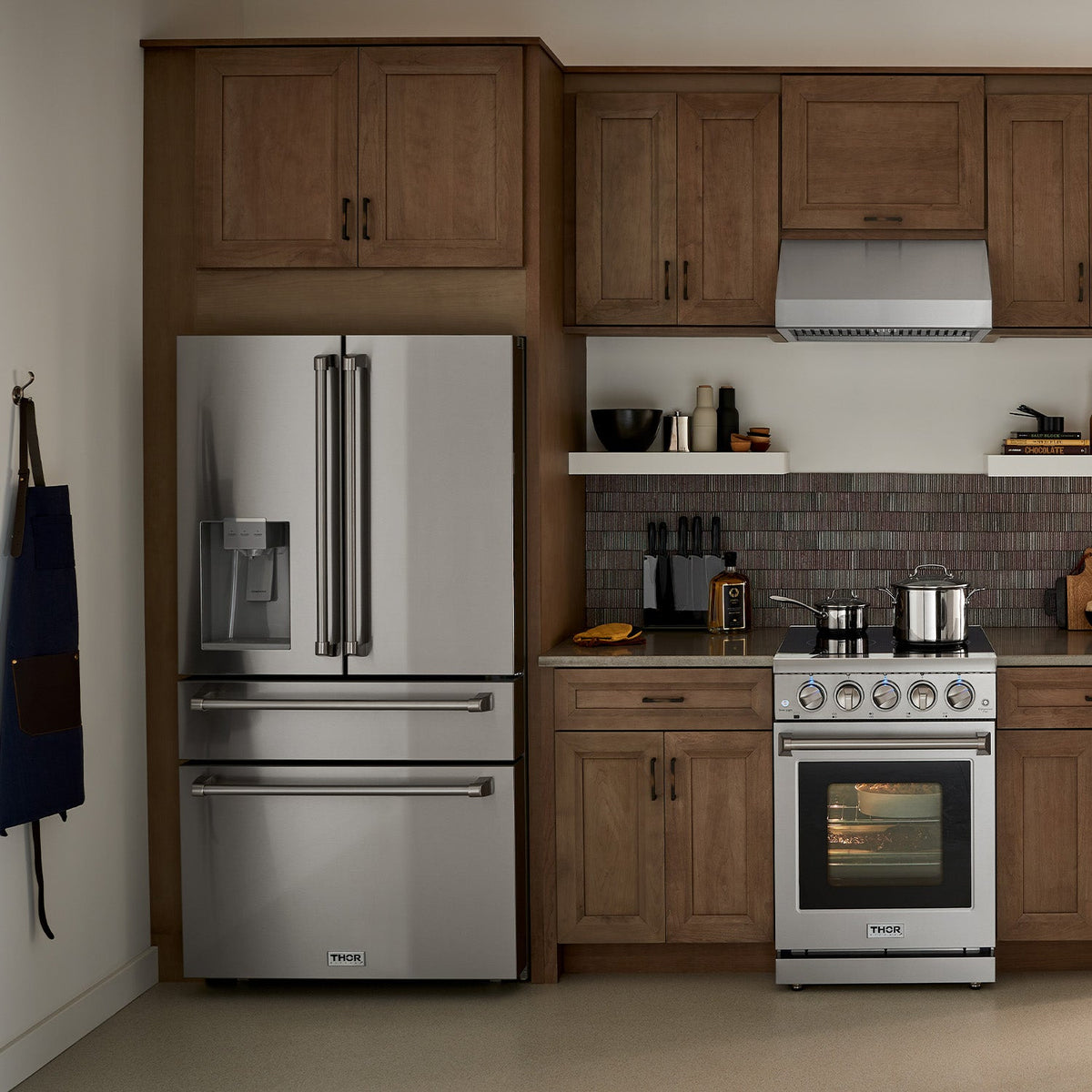 Thor Kitchen TRF3601FD 36 Inch French Door Refrigerator with Ice & Water Dispenser Canada - RenoShop
